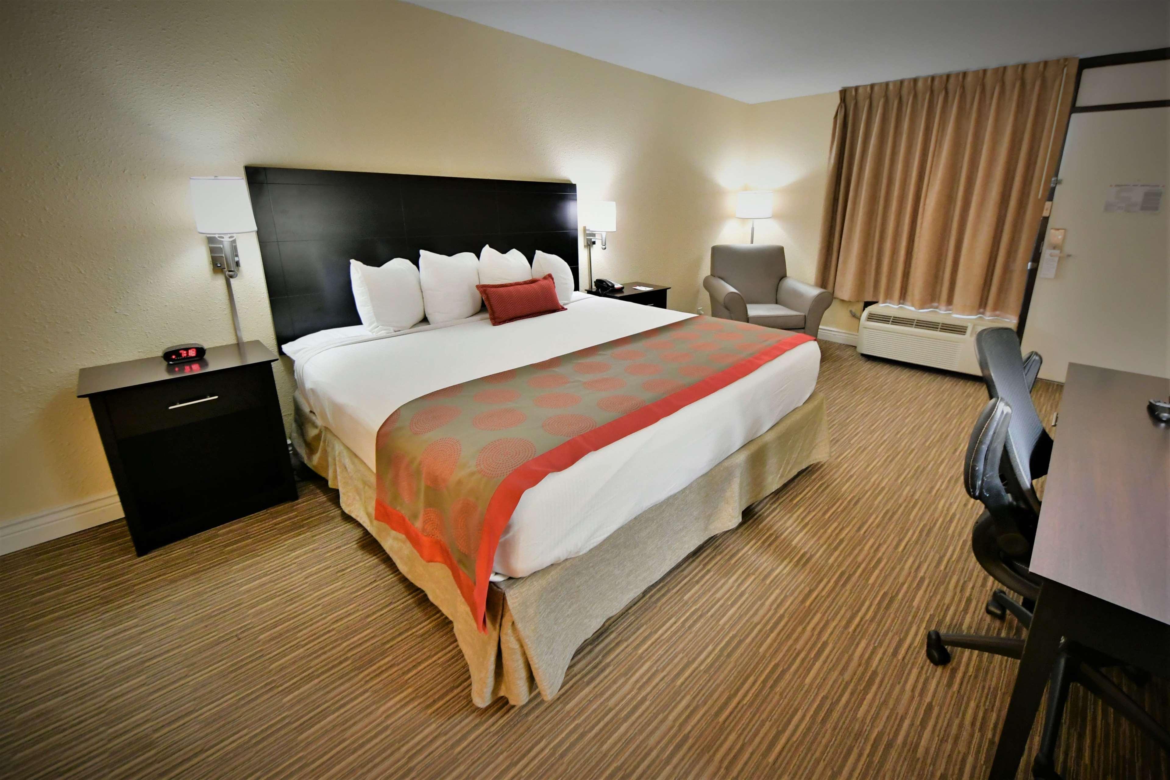 Ramada By Wyndham Jacksonville Hotel & Conference Center Kültér fotó
