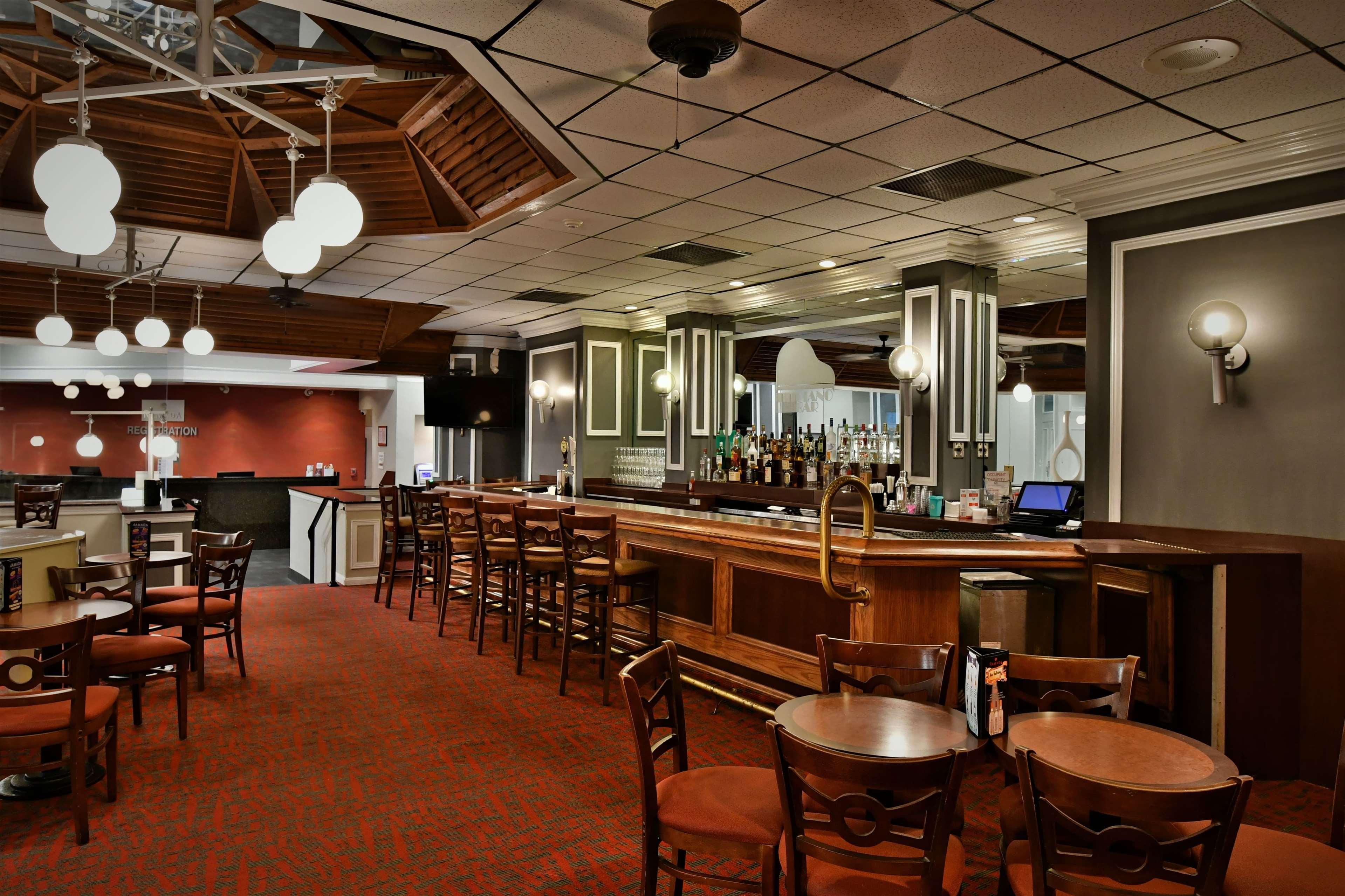 Ramada By Wyndham Jacksonville Hotel & Conference Center Kültér fotó