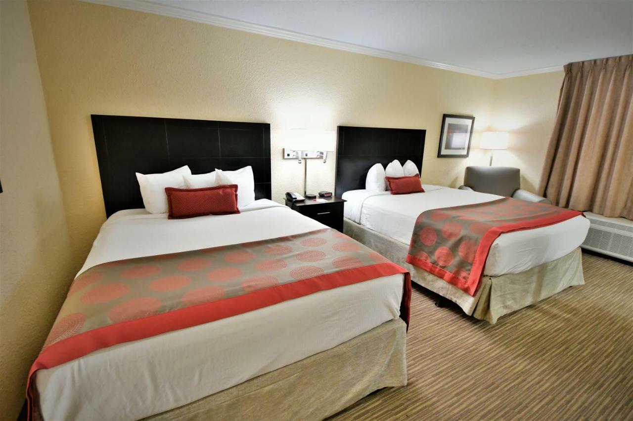 Ramada By Wyndham Jacksonville Hotel & Conference Center Kültér fotó