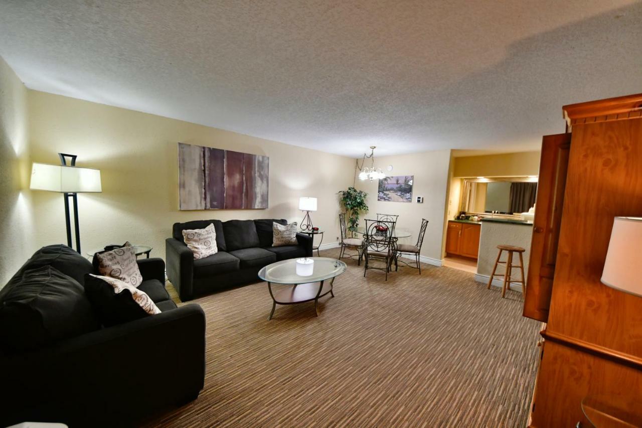 Ramada By Wyndham Jacksonville Hotel & Conference Center Kültér fotó