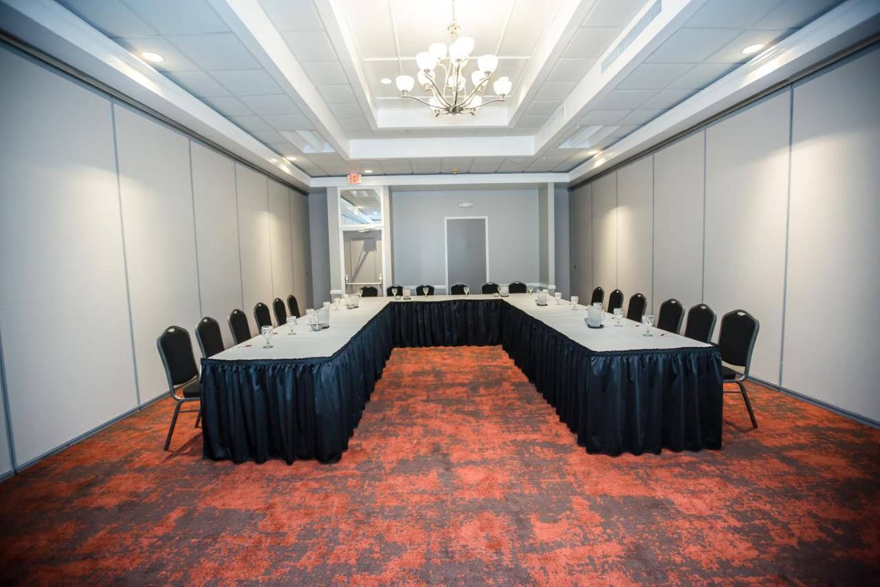 Ramada By Wyndham Jacksonville Hotel & Conference Center Kültér fotó